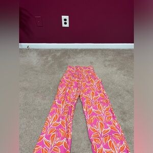 Super cute patterned beachy linen pants! Tropical and brand new never worn